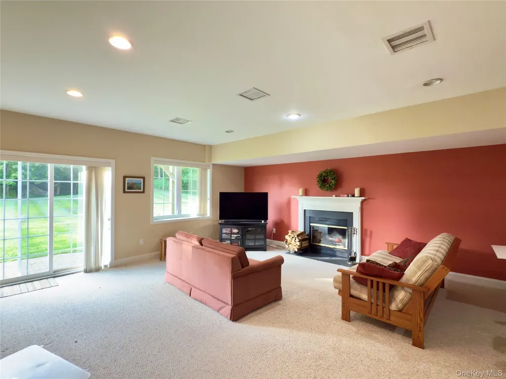 54 Hudson View Terrace Hyde Park NY 12538