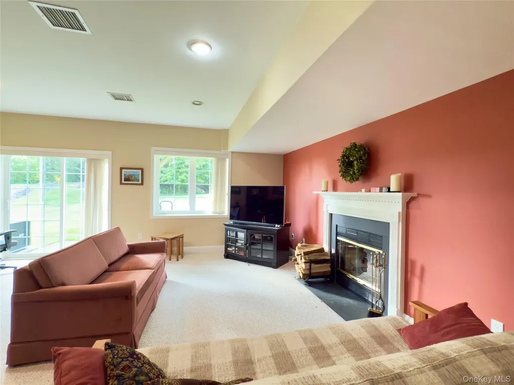 54 Hudson View Terrace Hyde Park NY 12538