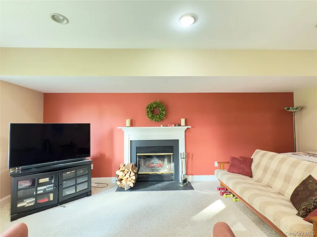 54 Hudson View Terrace Hyde Park NY 12538