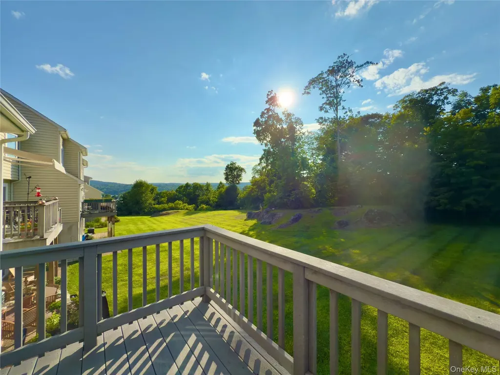 54 Hudson View Terrace Hyde Park NY 12538