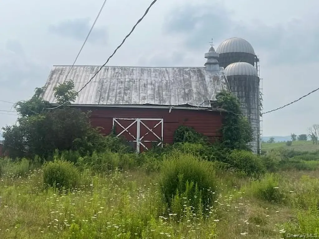 1820 County Route 7 Ancram NY 12502