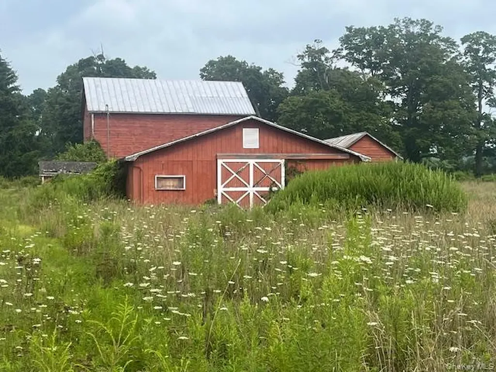 1820 County Route 7 Ancram NY 12502