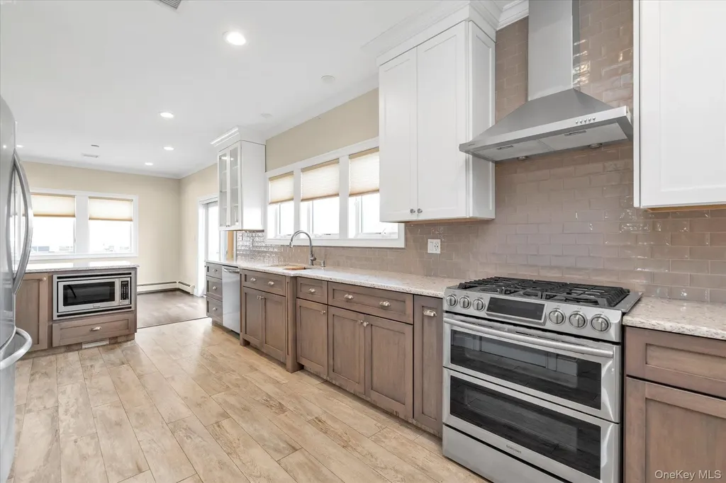 236 E Shore Drive Massapequa NY 11758