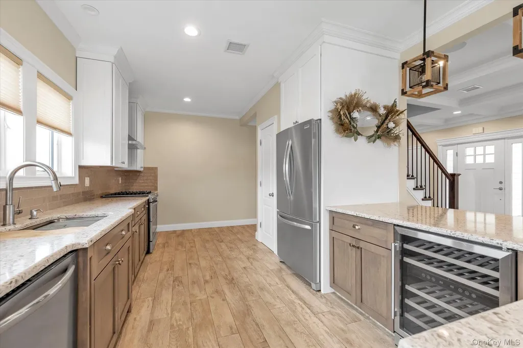 236 E Shore Drive Massapequa NY 11758