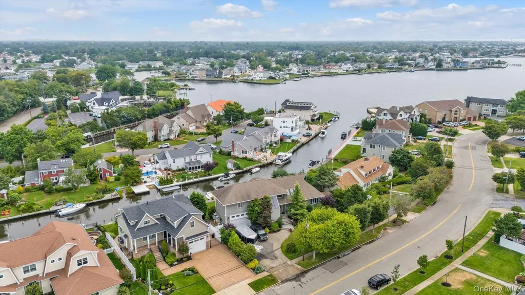 236 E Shore Drive Massapequa NY 11758