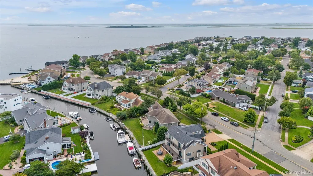 236 E Shore Drive Massapequa NY 11758