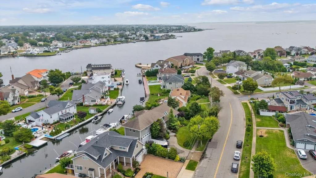 236 E Shore Drive Massapequa NY 11758