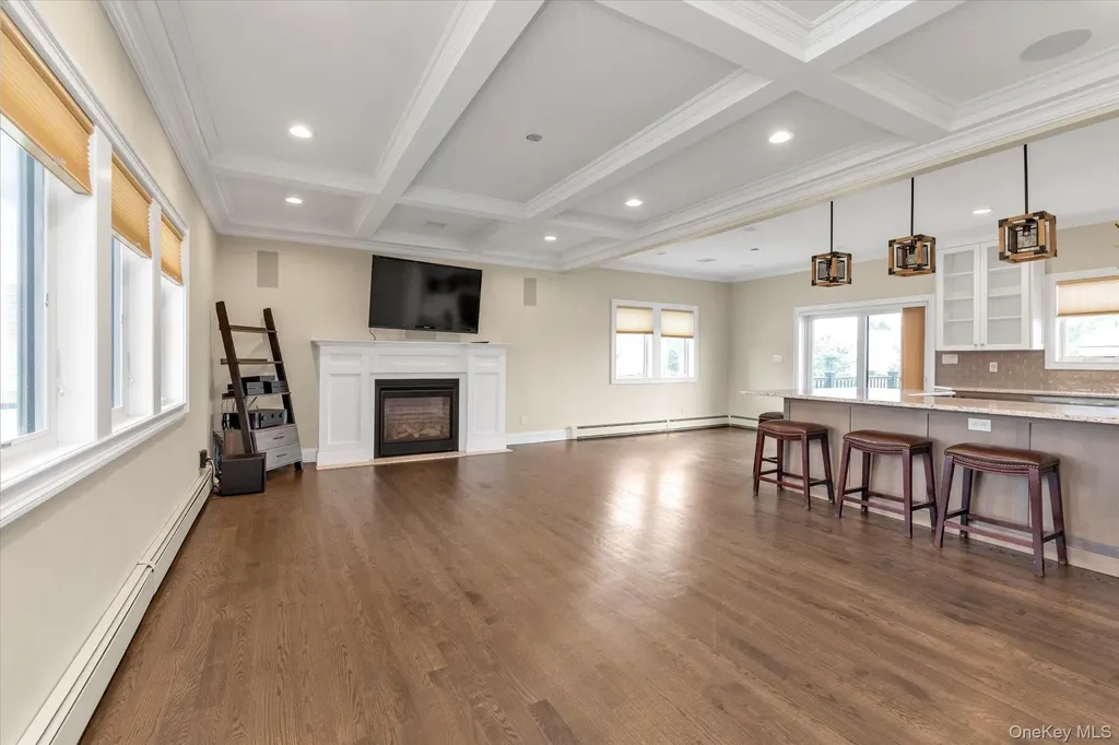 236 E Shore Drive Massapequa NY 11758