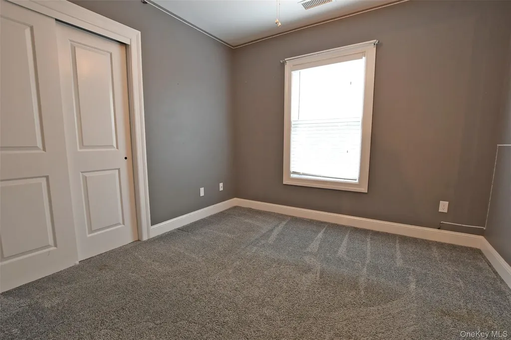 39 Hill Street E Wading River NY 11792