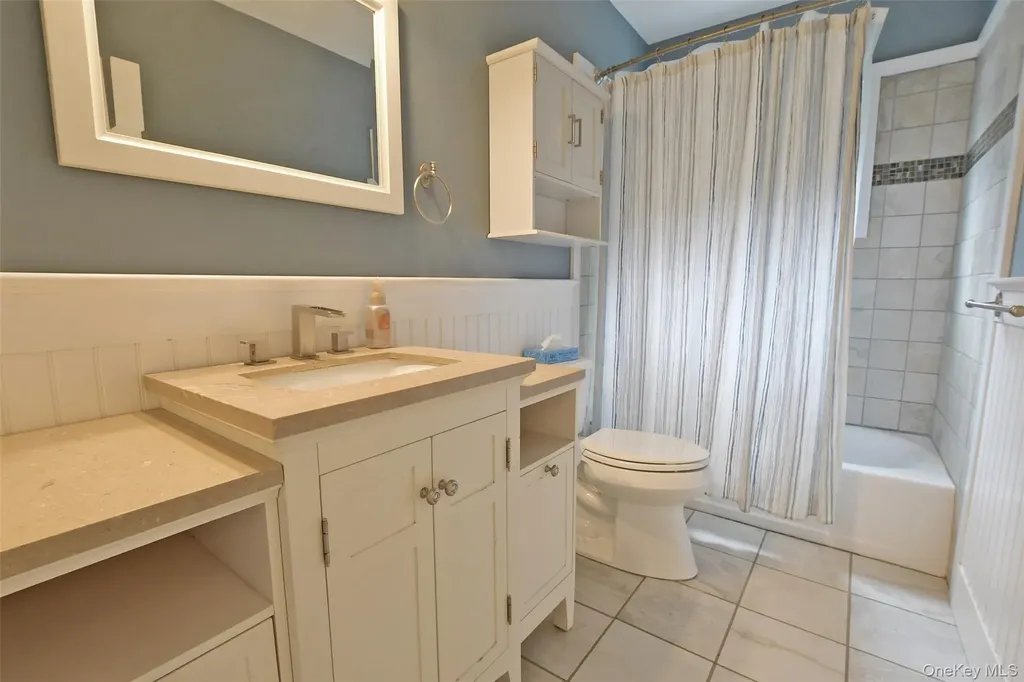 39 Hill Street E Wading River NY 11792
