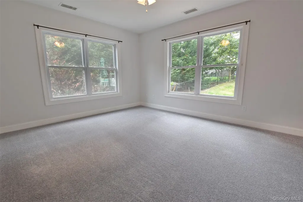 39 Hill Street E Wading River NY 11792