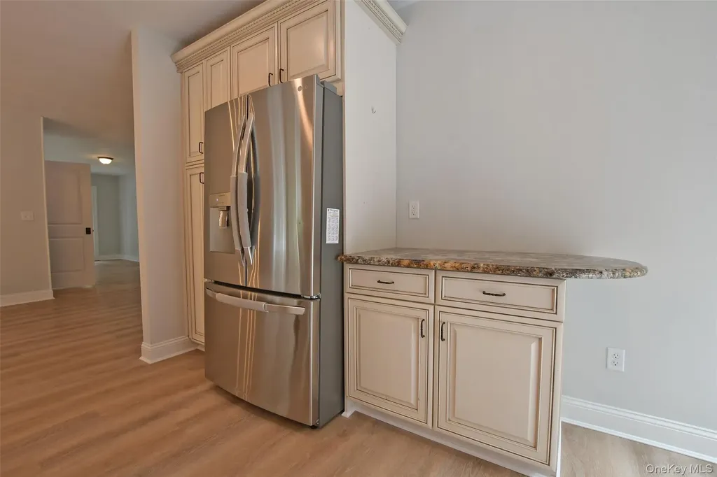 39 Hill Street E Wading River NY 11792