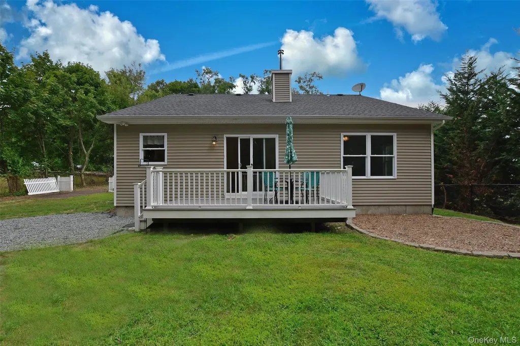 39 Hill Street E Wading River NY 11792
