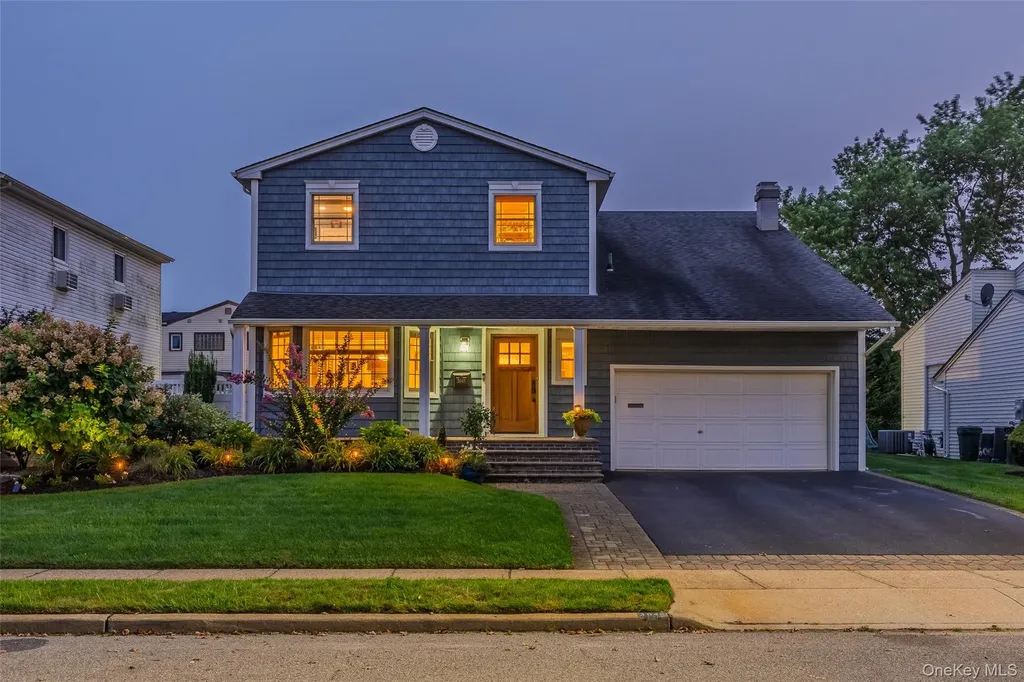 3048 Timothy Road Bellmore NY 11710