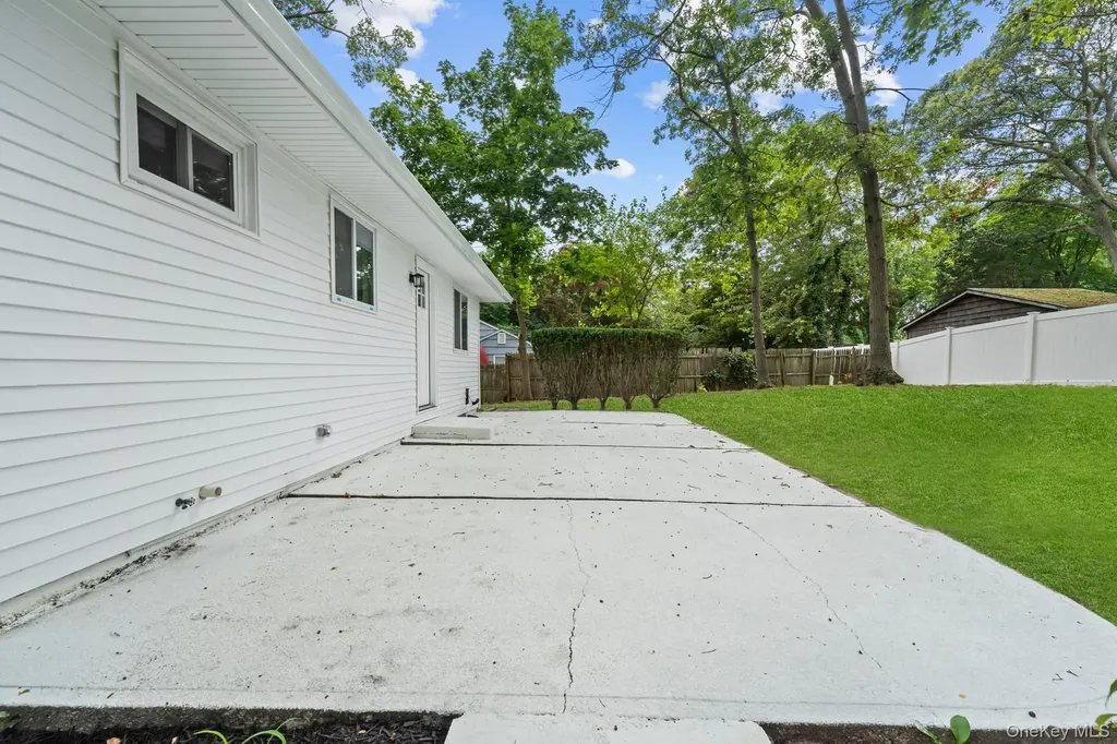 16 Deer Drive Sound Beach NY 11789