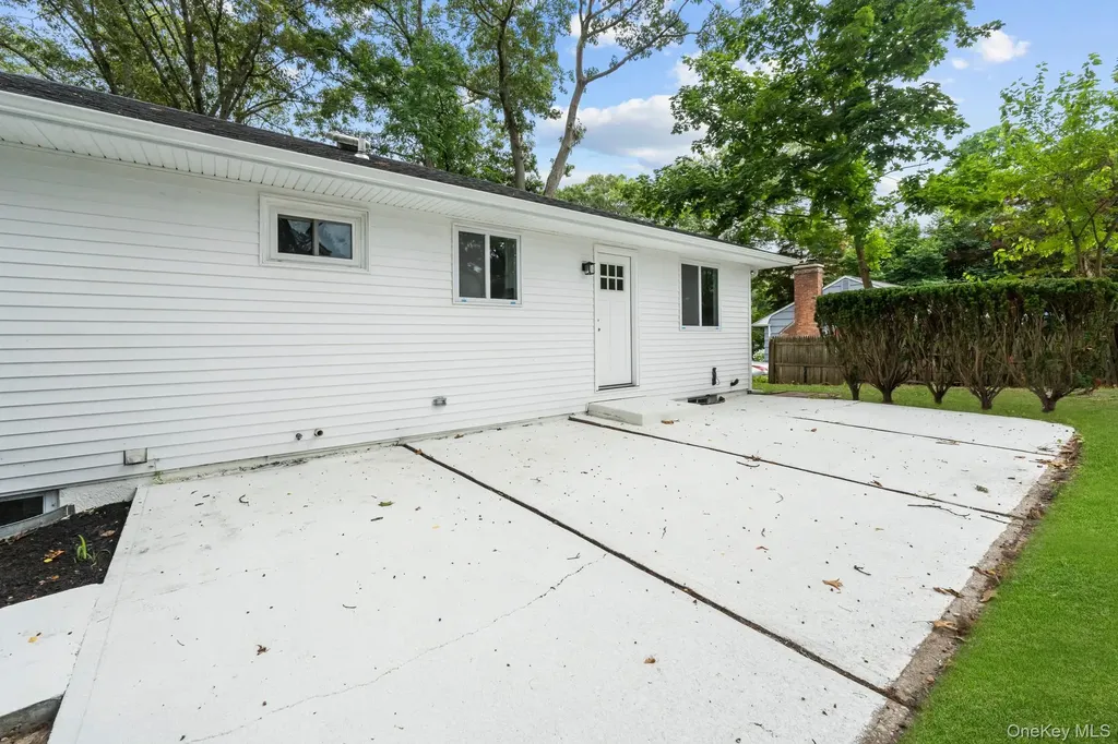 16 Deer Drive Sound Beach NY 11789
