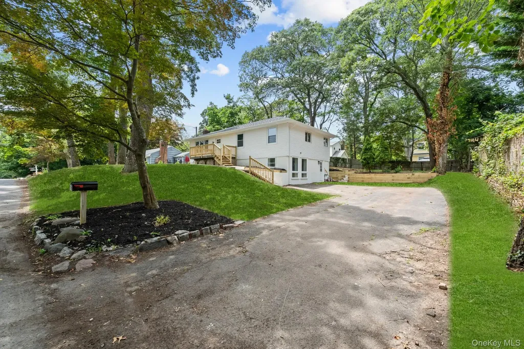 16 Deer Drive Sound Beach NY 11789