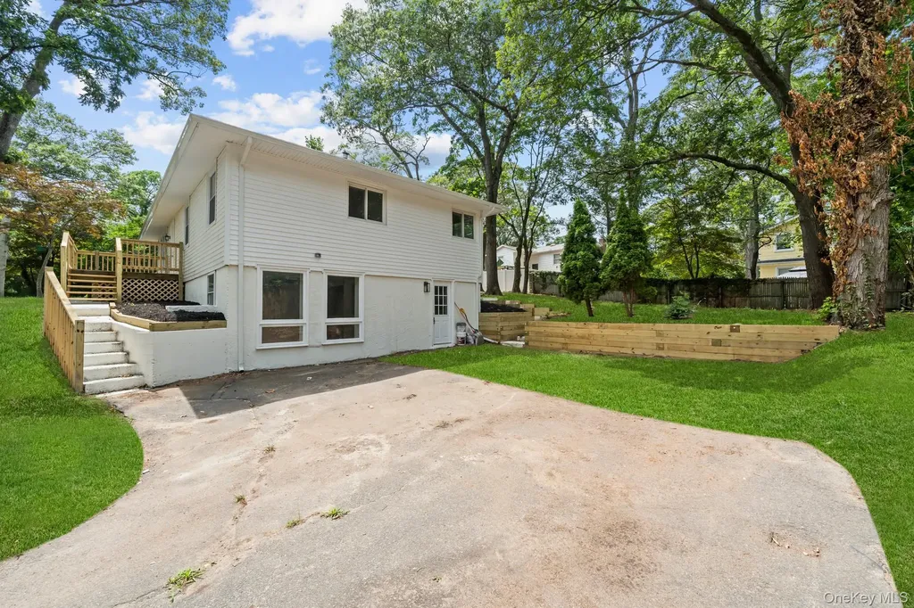16 Deer Drive Sound Beach NY 11789