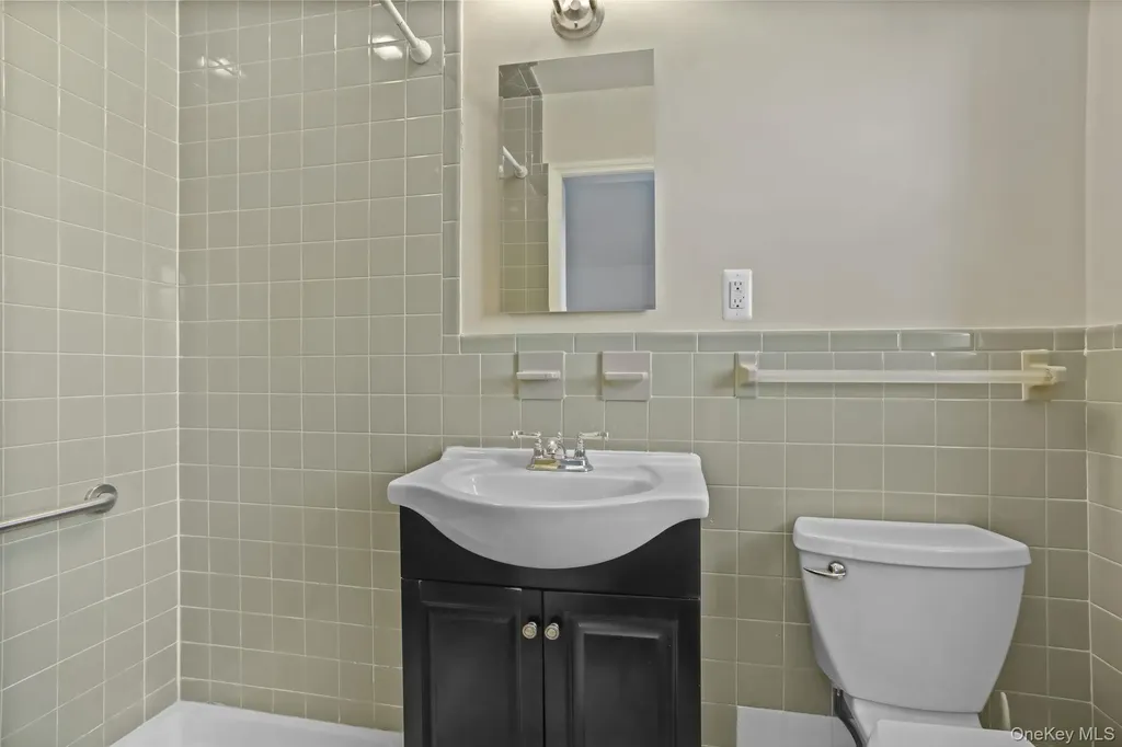 157 Warren Avenue Hawthorne NY 10532