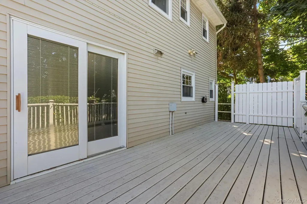 157 Warren Avenue Hawthorne NY 10532