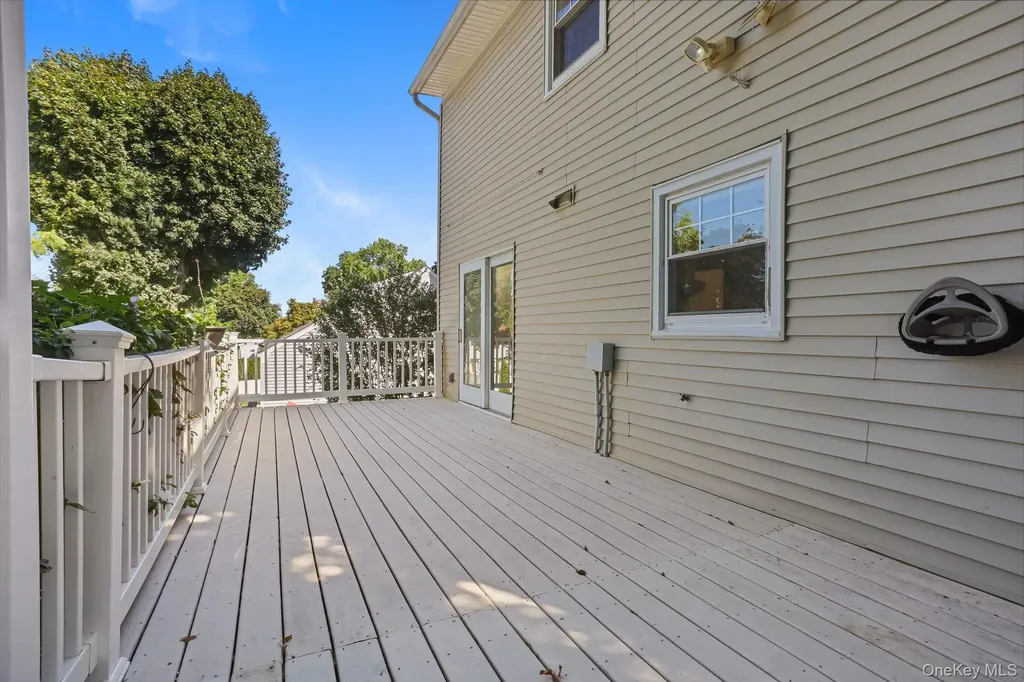 157 Warren Avenue Hawthorne NY 10532