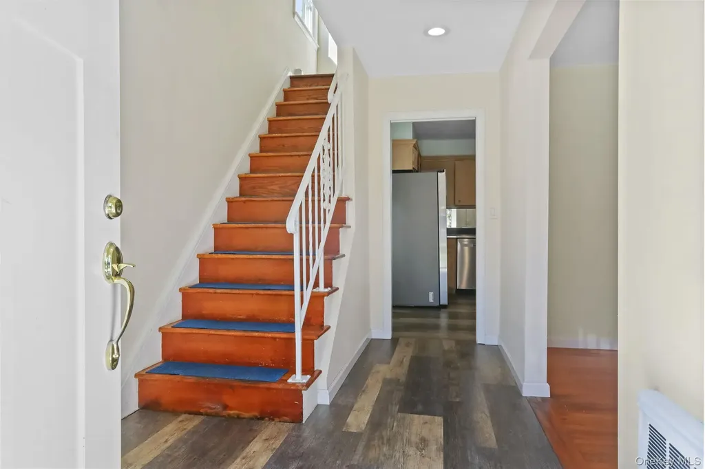 157 Warren Avenue Hawthorne NY 10532