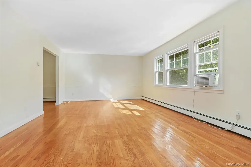 157 Warren Avenue Hawthorne NY 10532