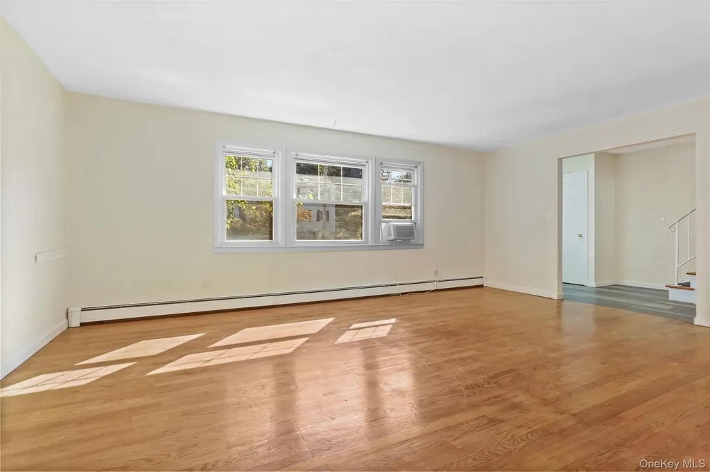 157 Warren Avenue Hawthorne NY 10532
