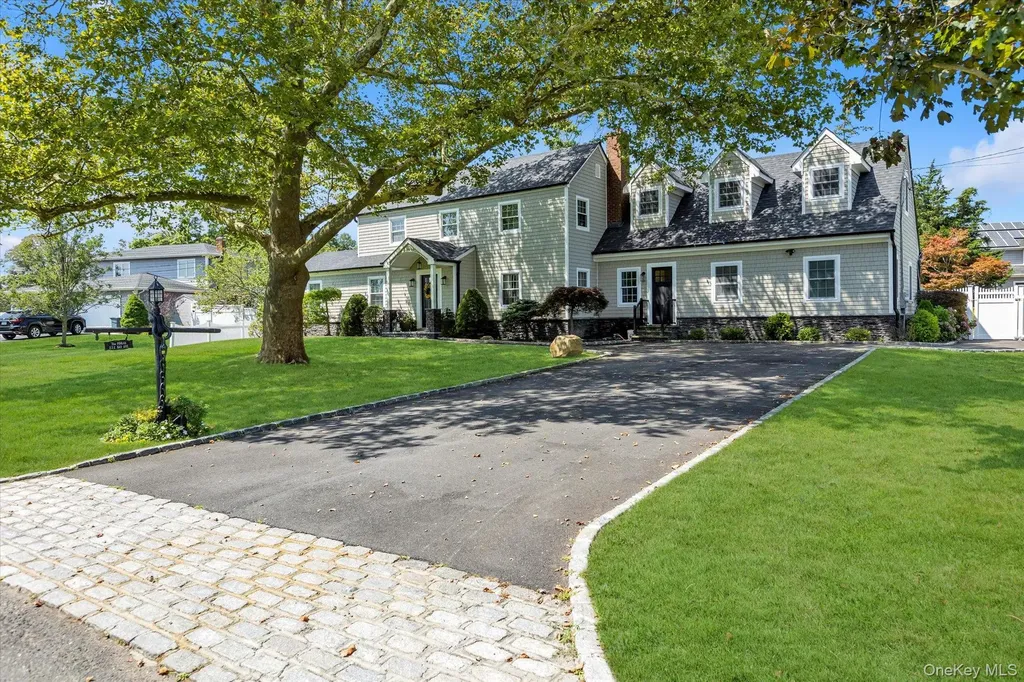 222 Bay Avenue Bayport NY 11705
