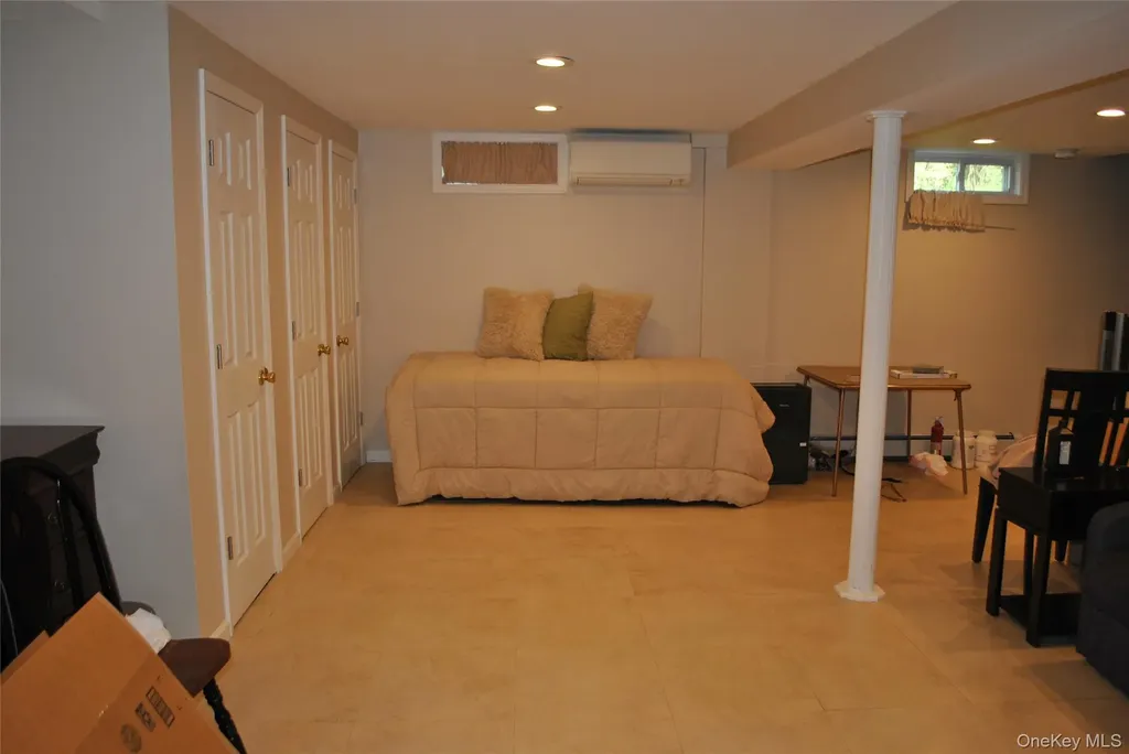 873 Hill Avenue Pine Bush NY 12566