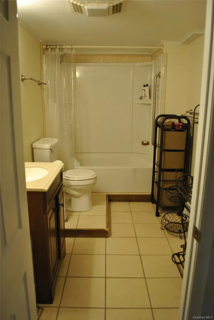 873 Hill Avenue Pine Bush NY 12566