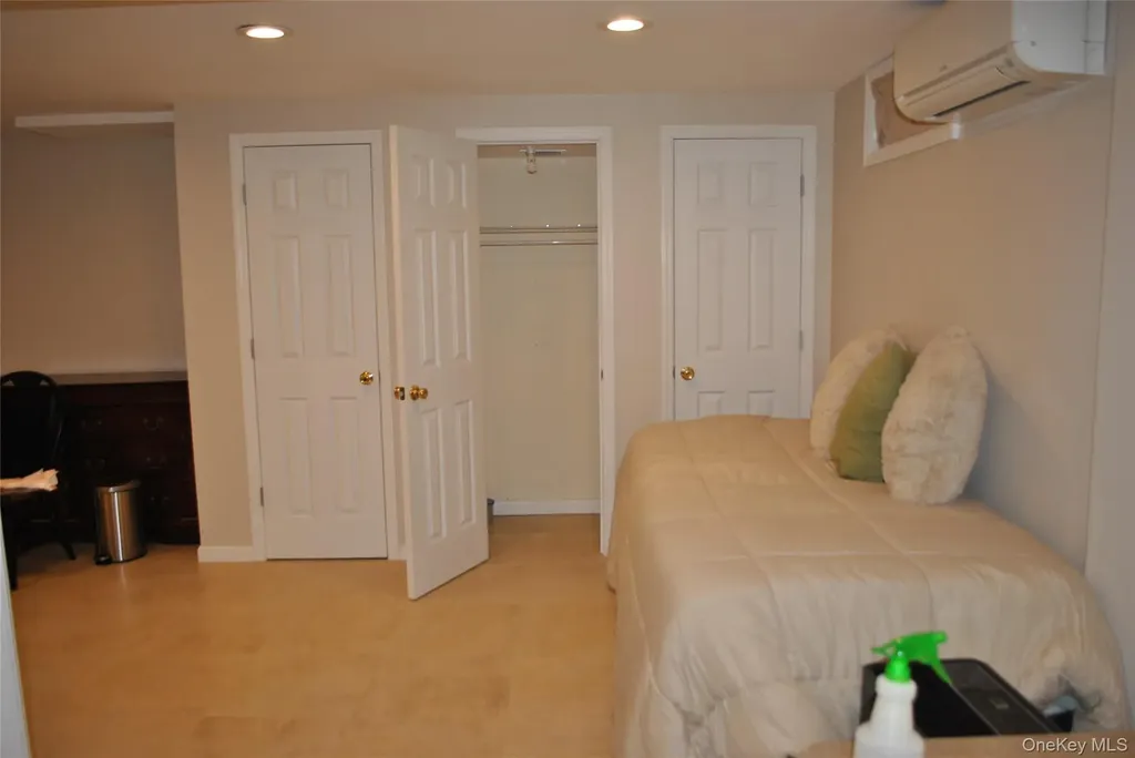 873 Hill Avenue Pine Bush NY 12566