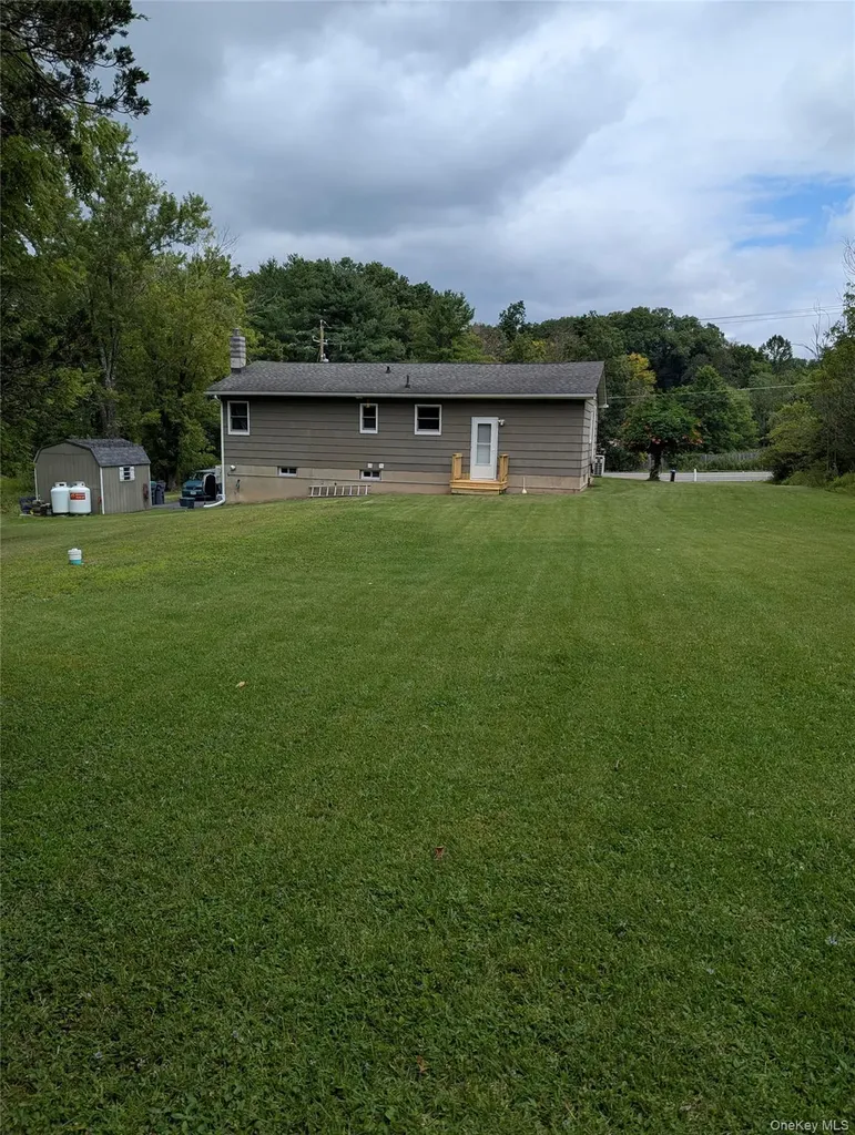 873 Hill Avenue Pine Bush NY 12566