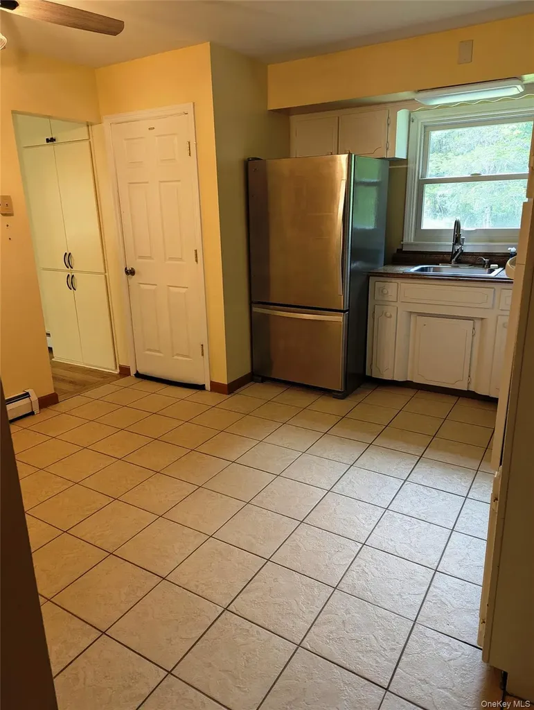 873 Hill Avenue Pine Bush NY 12566