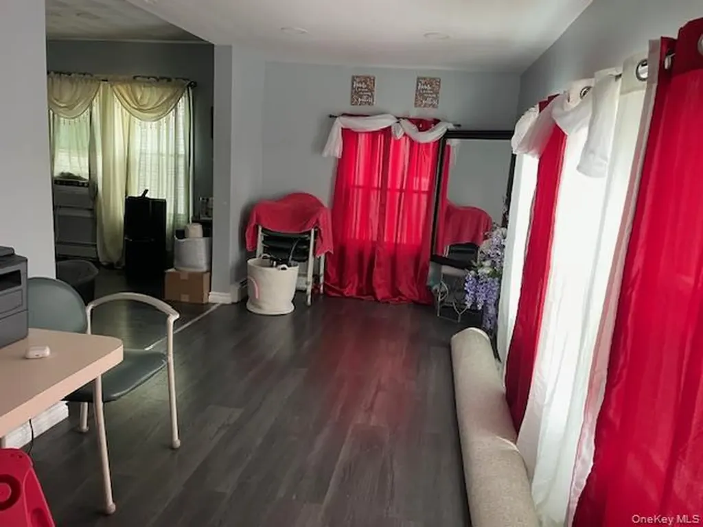 2754 Homan Place Baldwin NY 11510