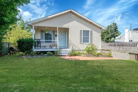 395 Linnet Street Greenport NY 11944