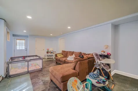 395 Linnet Street Greenport NY 11944