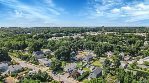 395 Linnet Street Greenport NY 11944