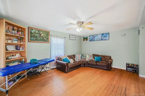 395 Linnet Street Greenport NY 11944