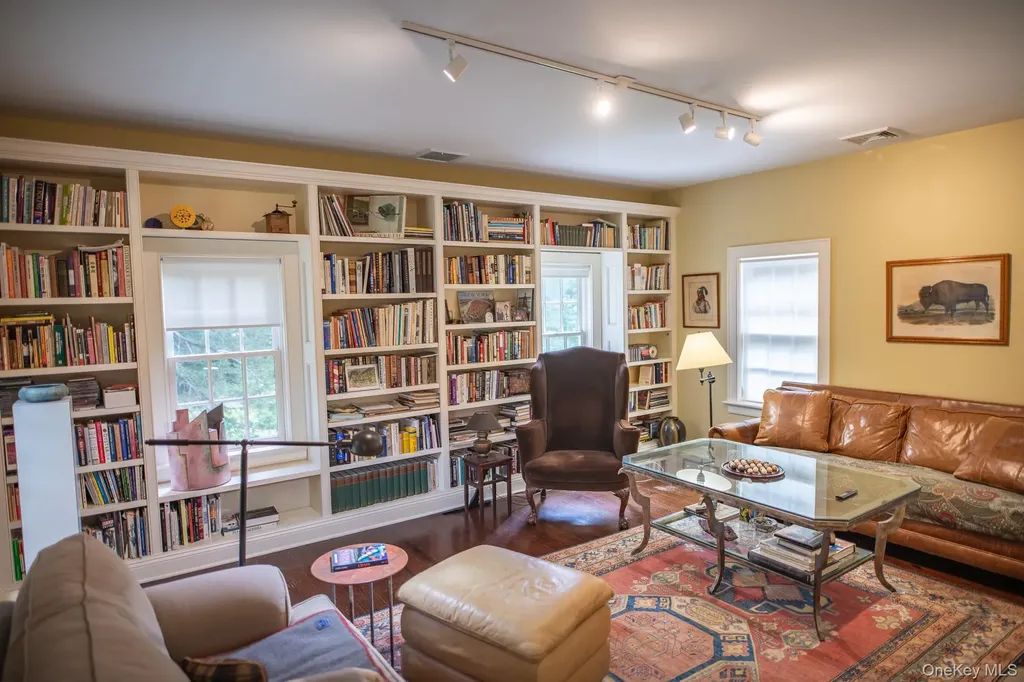 37 Morehouse Lane Red Hook NY 12571