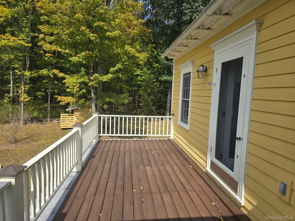 37 Morehouse Lane Red Hook NY 12571