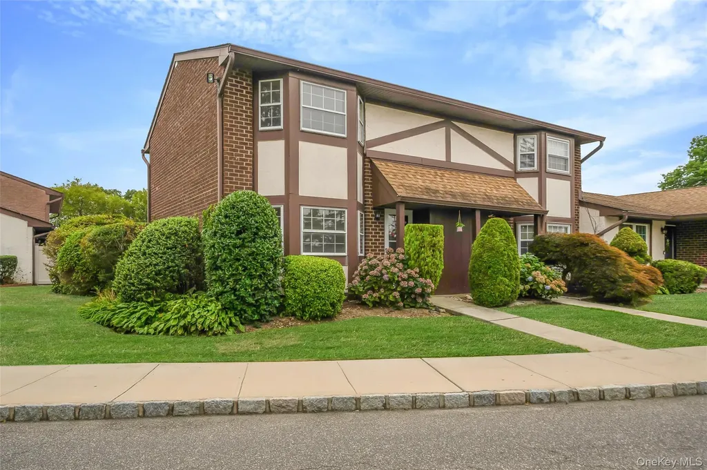 96 Quail Run Drive Deer Park NY 11729