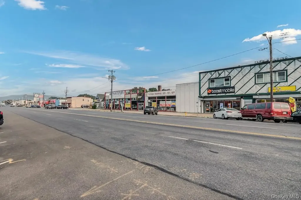 453 Broadway Newburgh NY 12550
