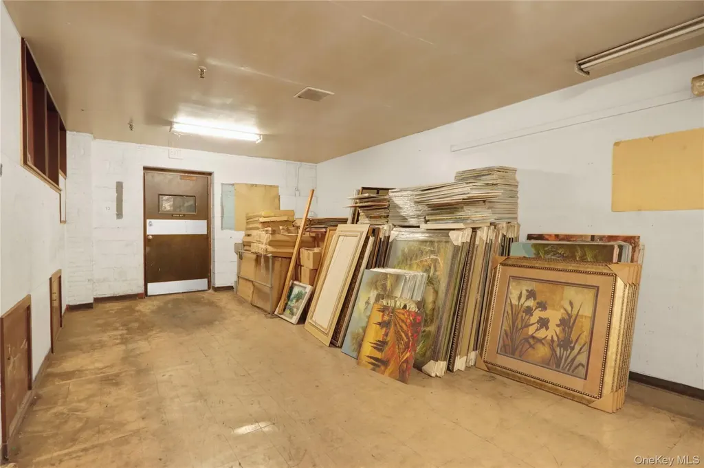 453 Broadway Newburgh NY 12550
