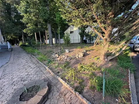 55 Quail Lane Staten Island NY 10309