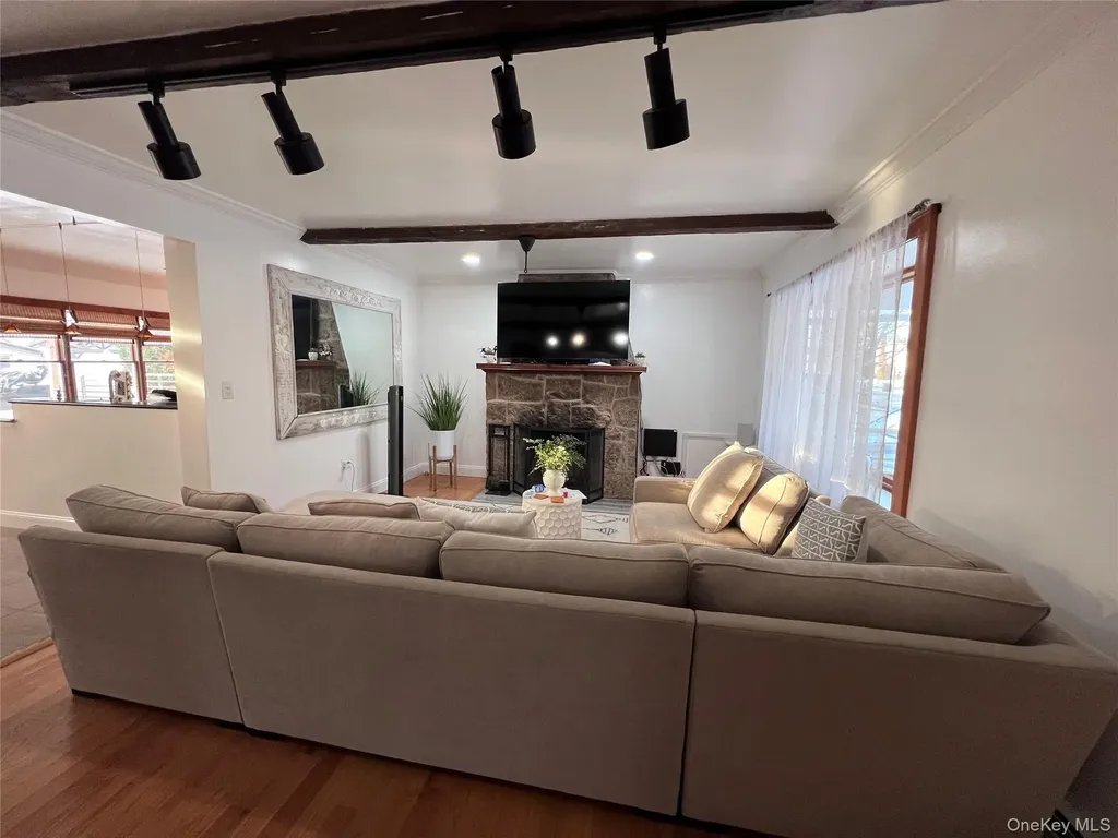 3442 Colony Drive Baldwin Harbor NY 11510