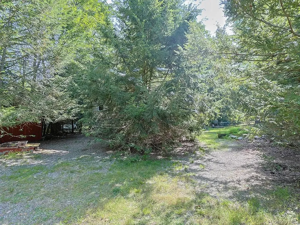 5 Wolf Pond Road Wurtsboro NY 12790