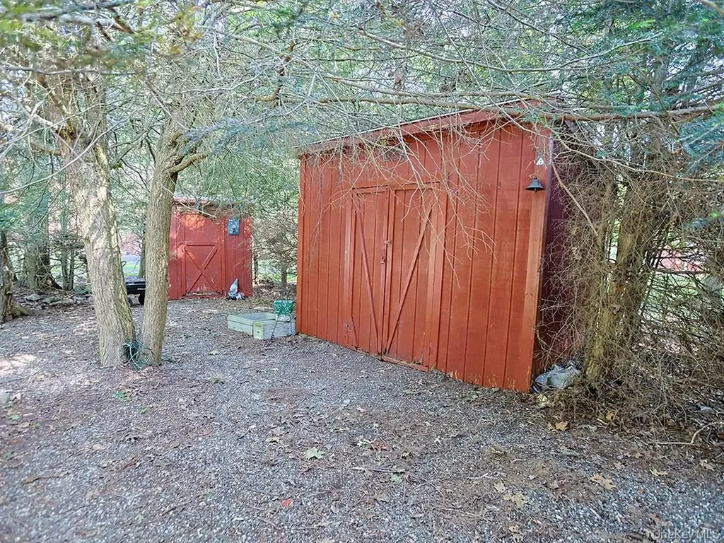 5 Wolf Pond Road Wurtsboro NY 12790