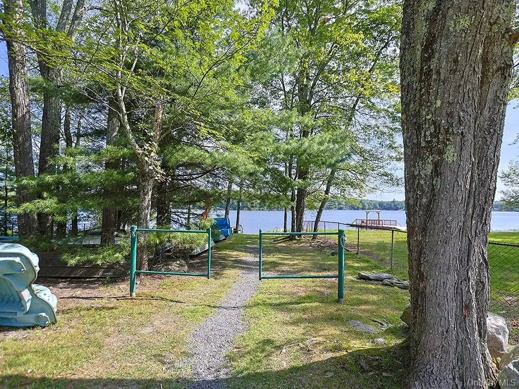 5 Wolf Pond Road Wurtsboro NY 12790