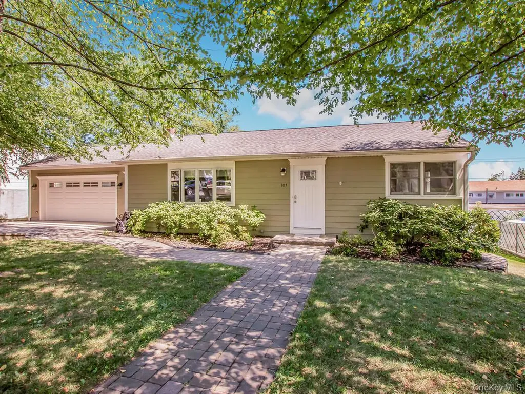 107 Kingsley Drive Yonkers NY 10710